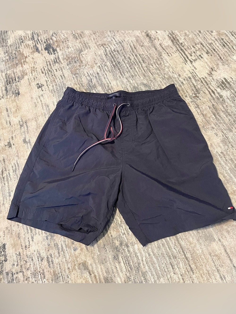 Tommy Hilfiger Men's Swim Trunks Size L Navy Nylon Mesh Lined Board Shorts- EUC